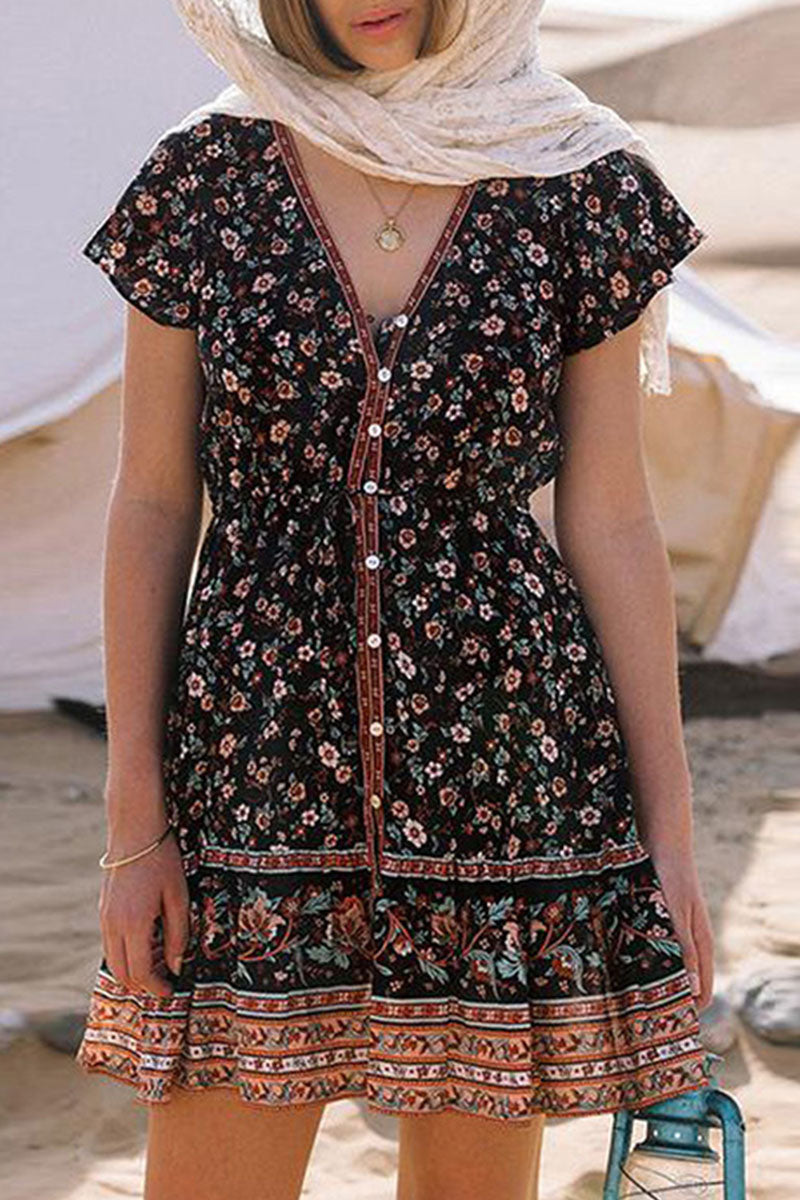 Vestidos de línea A con cuello en V y patchwork con estampado urbano de moda