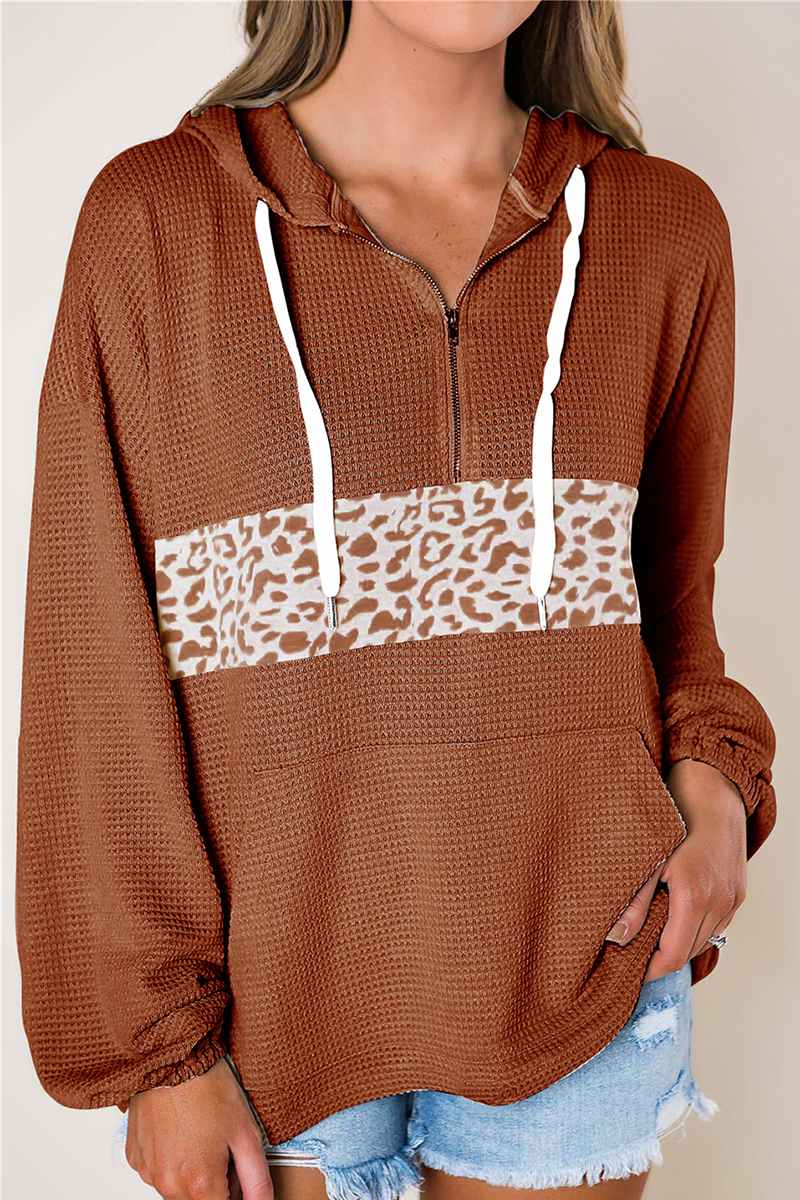 Tops casuales con cuello, capucha y cremallera con bolsillo y estampado