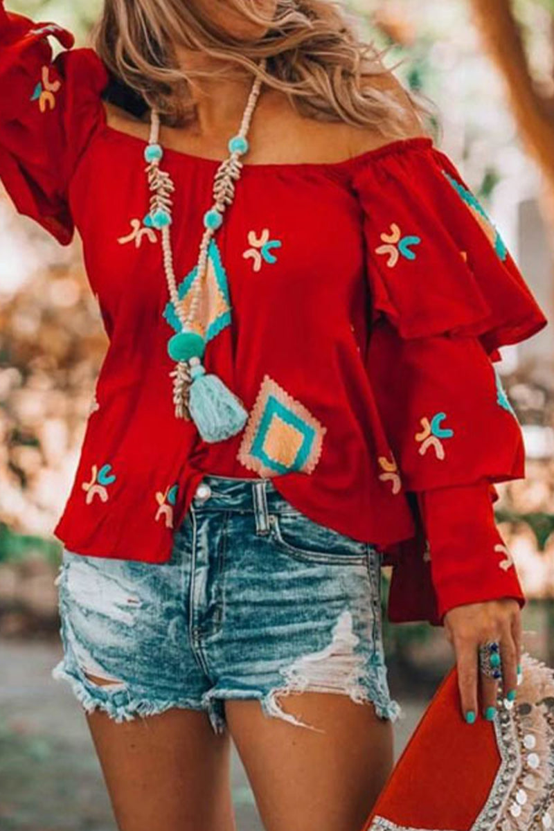 Blusas bohemias universitarias con patchwork geométrico y hombros descubiertos