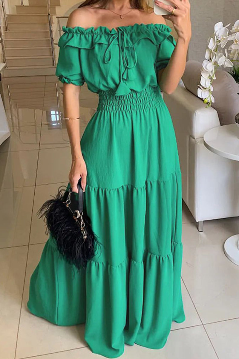 Vestido informal de manga corta con hombros descubiertos y parches sólidos