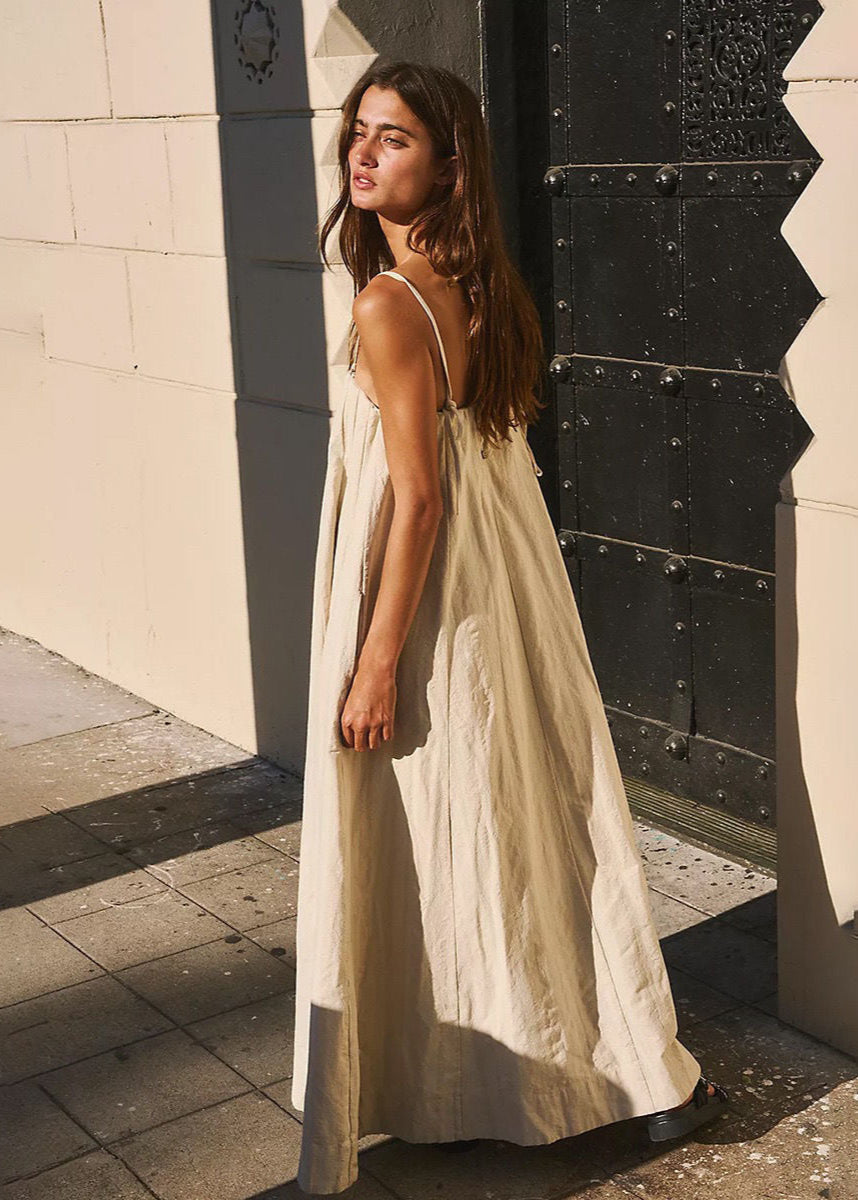 Solenne – Flowy Linen-Cotton Maxi Dress with Spaghetti Straps