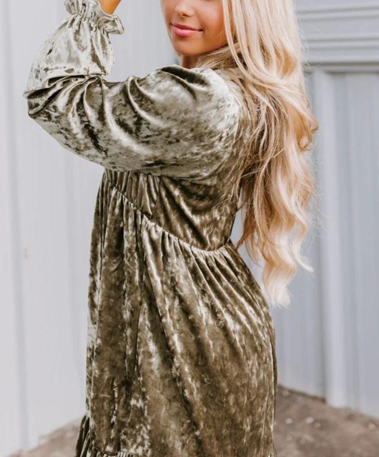 Autumn Winter Velvet Thickened Lantern Sleeve Street Pleated Long Sleeve Dress for Women