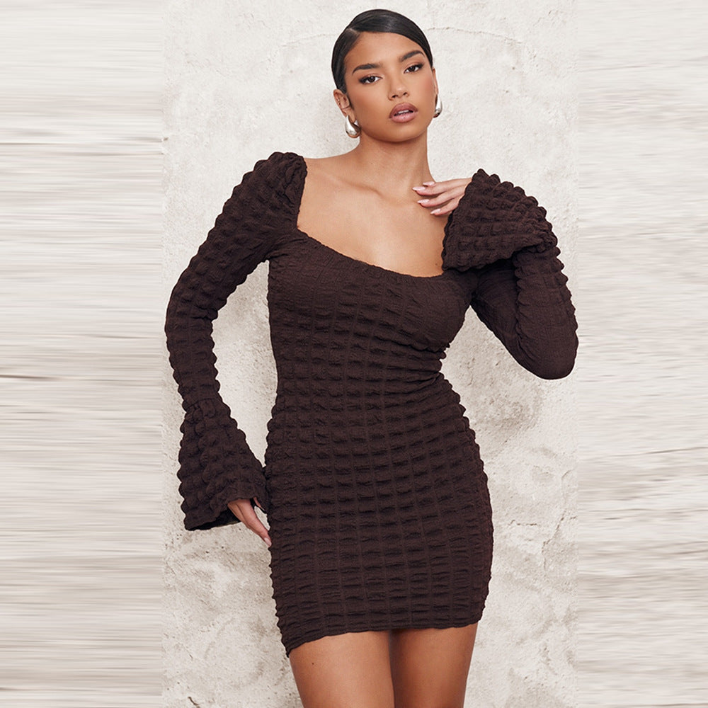 Vestido de manga larga con corsé y aberturas de seersucker para otoño e invierno.