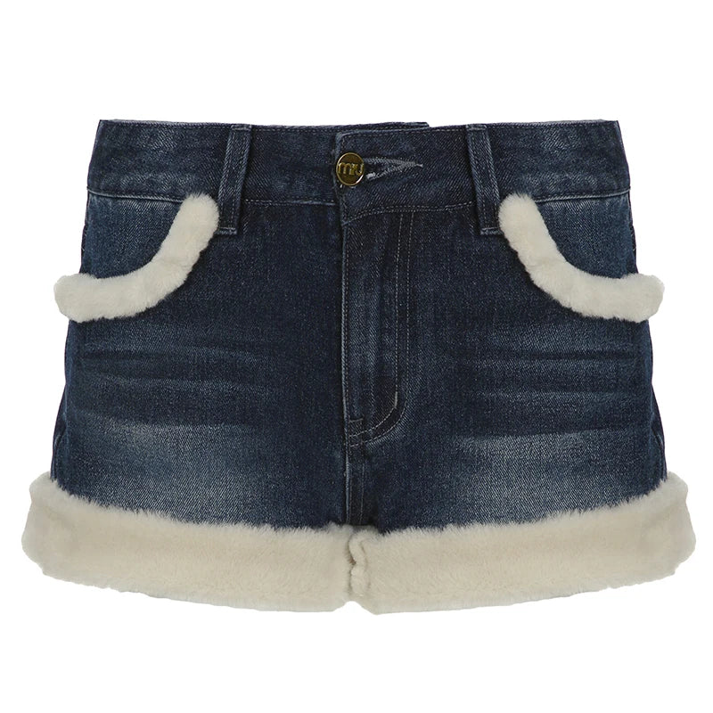 Mini vaqueros con ribete esponjoso kawaii para mujer, estilo chic, suave y dulce, diseño corto azul que combina con todo.