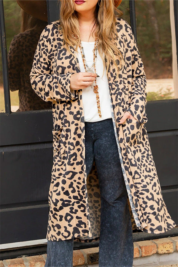 Cárdigan largo con bolsillos delanteros abiertos de talla grande con estampado de leopardo