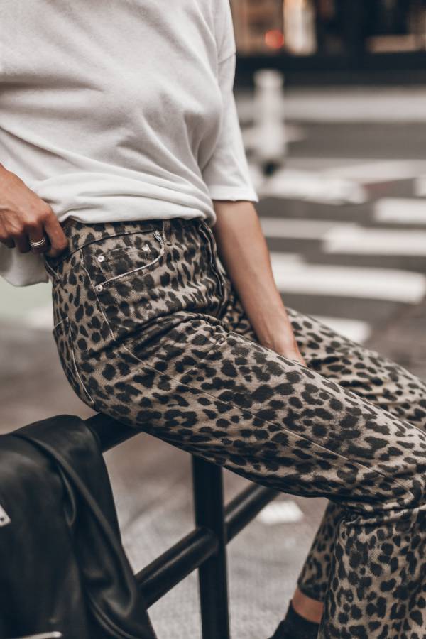 Los jeans rectos recortados Leo