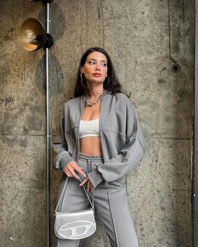 Urban Chic - Green ZippeRed Cardigan and Trousers Set