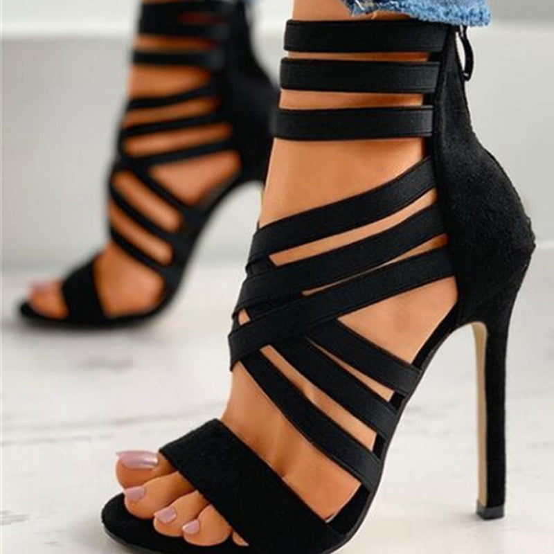 Sandalias de tacón de aguja puntiagudas de color sólido con agujeros de moda