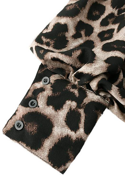 Tops con cuello vuelto y hebilla de leopardo