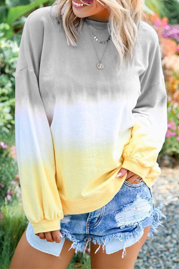 Tops casuales de cuello redondo con contraste básico y cambio gradual