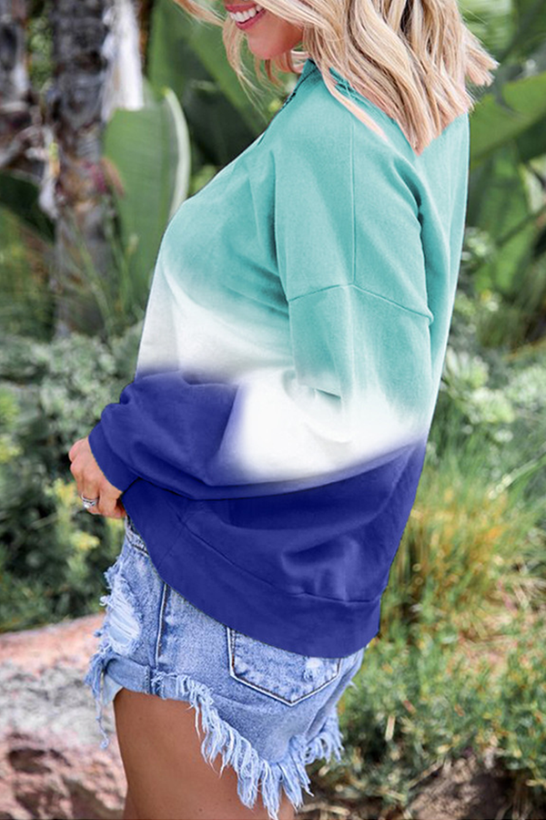 Tops casuales de cuello redondo con contraste básico y cambio gradual