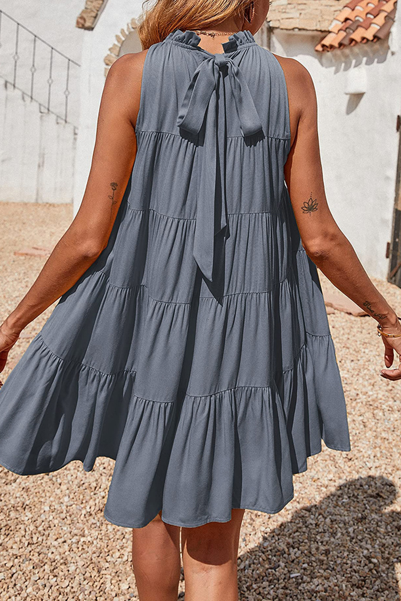 Vestidos de moda con falda de pastel y cuello halter liso (6 colores)