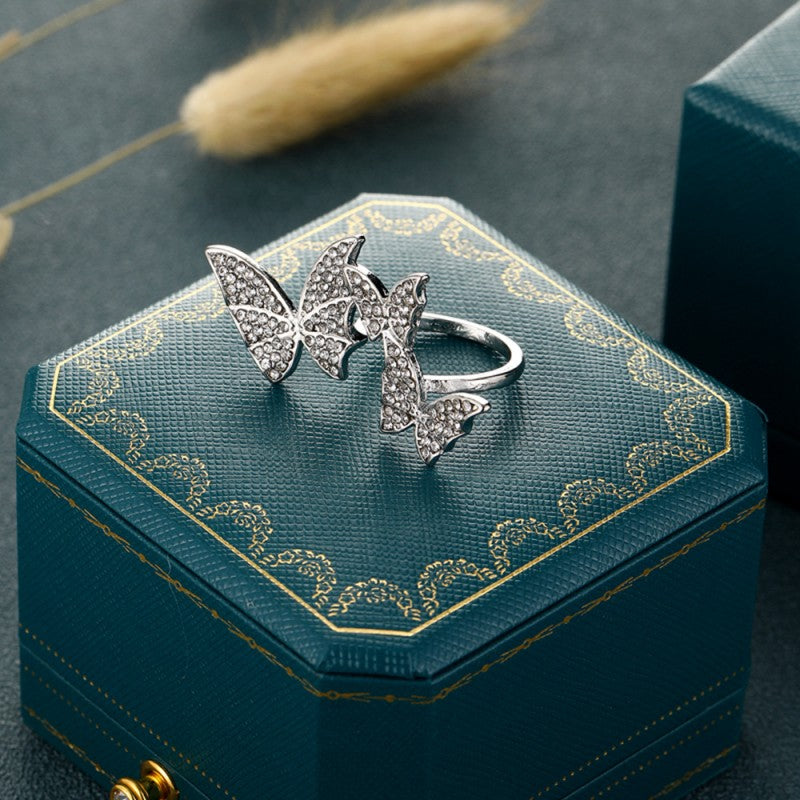 Anillos casuales de mariposa con diamantes de imitación para uso diario
