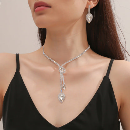 Elegante conjunto formal de patchwork geométrico (con collares y pendientes)