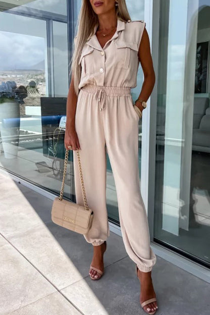 Mono holgado estilo británico con cuello vuelto y bolsillos sólidos