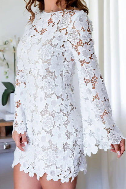 Vestidos sexis de manga larga con escote redondo y flores caladas en la espalda