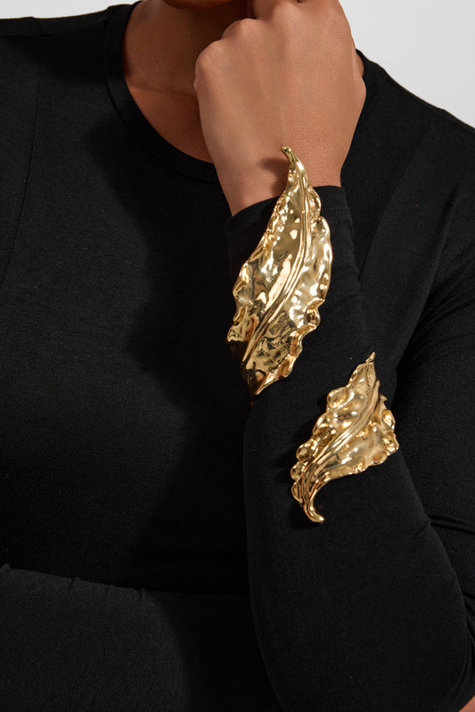 Pulsera de hojas retorcidas 