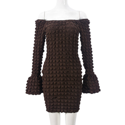 Vestido de manga larga con corsé y aberturas de seersucker para otoño e invierno.