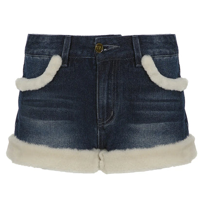 Mini vaqueros con ribete esponjoso kawaii para mujer, estilo chic, suave y dulce, diseño corto azul que combina con todo.