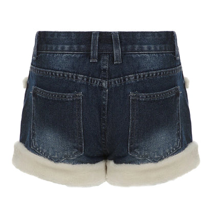 Mini vaqueros con ribete esponjoso kawaii para mujer, estilo chic, suave y dulce, diseño corto azul que combina con todo.