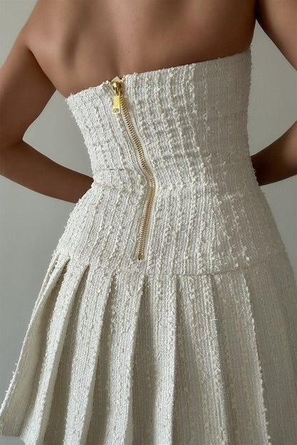 Minivestido de tweed con cuello halter de Christine 