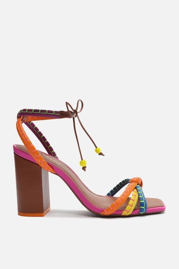 Sandalias con tiras y tacón de bloque Ciara 